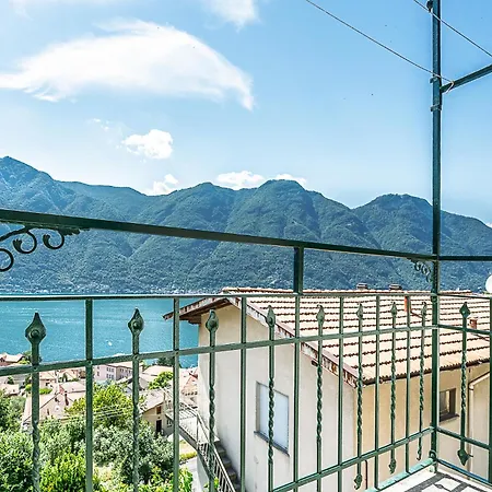 The Window On The Lake, Free Parking