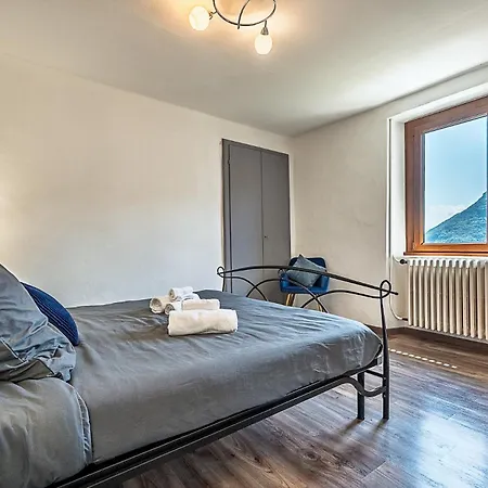 The Window On The Lake, Free Parking Apartament Nesso