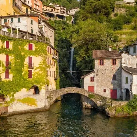 The Window On The Lake, Free Parking Apartment Nesso
