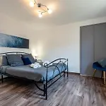 The Window On The Lake, Free Parking Апартаменты *