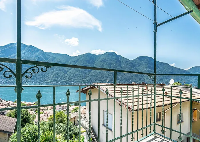 The Window On The Lake, Free Parking